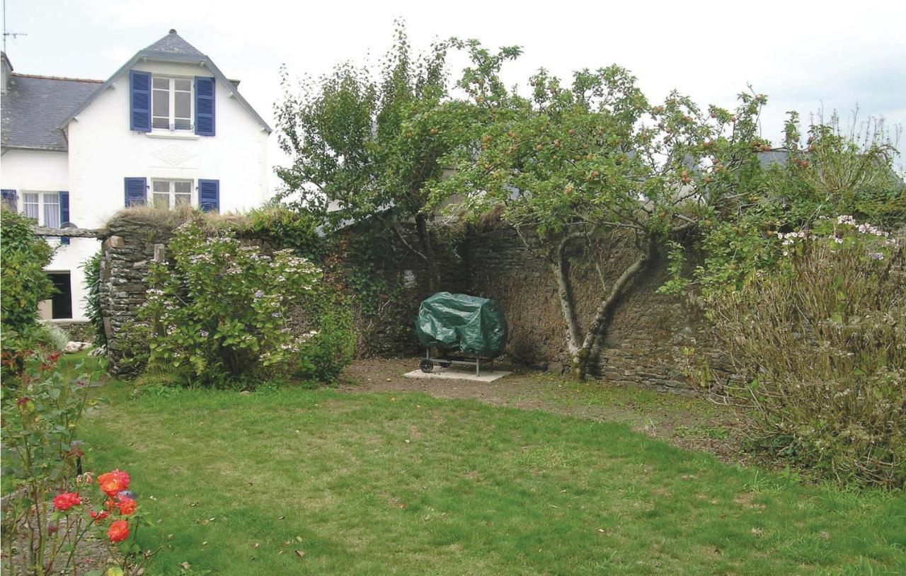 Lovely Home In Chateauneuf Du Faou With Wifi Saint-Thois Exterior photo